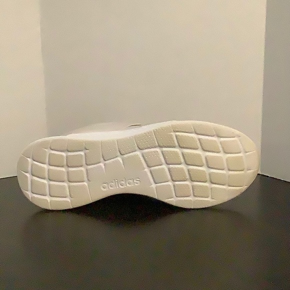 Adidas Women’s Shoes Size 8 in Women - Picture 4 of 6